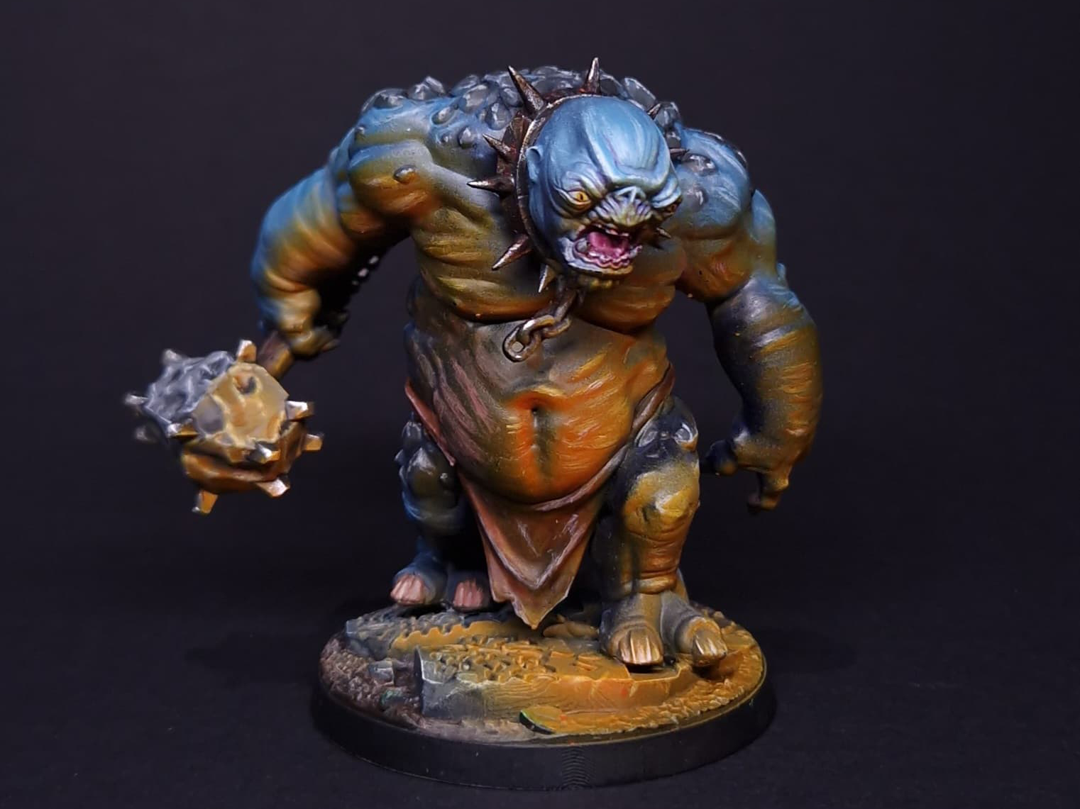 Steve (Hedhog's) beautifully painted Cave Troll, which recently won "Best Painted" at a GBHL Event.